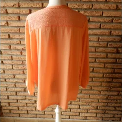 (3)- blouse femme t. XXL orangée