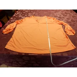 (3)- blouse femme t. XXL orangée