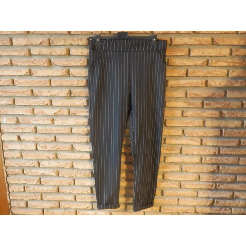 (69) - pantalon femme t.40 noir et blanc 