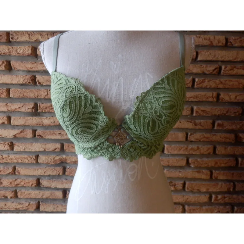 (74)- soutien gorge femme t.95D vert pistache