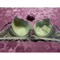 (74)- soutien gorge femme t.95D vert pistache