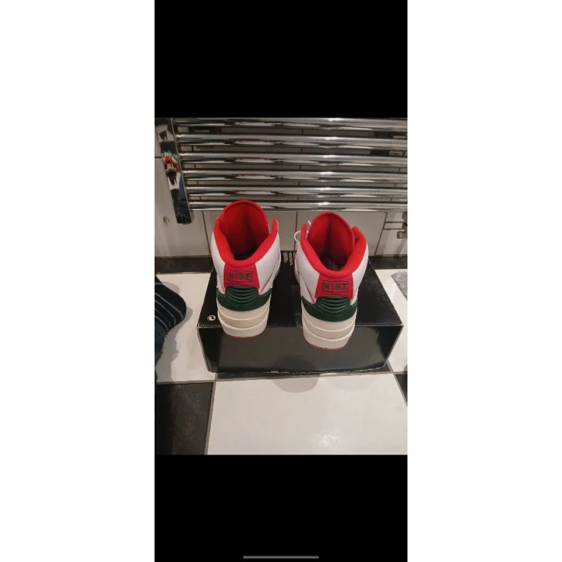 Jordan retro 2