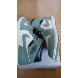 Jordan 1 mid 